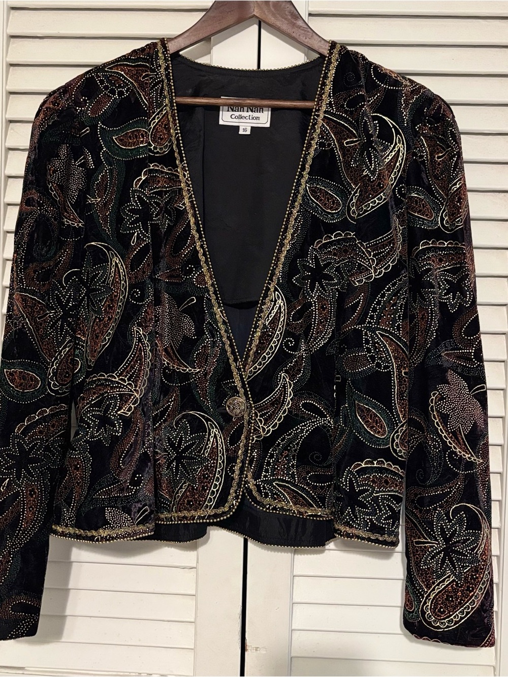 Nah Nah Collection Women's Black Velvet Beaded Paisley Jacket